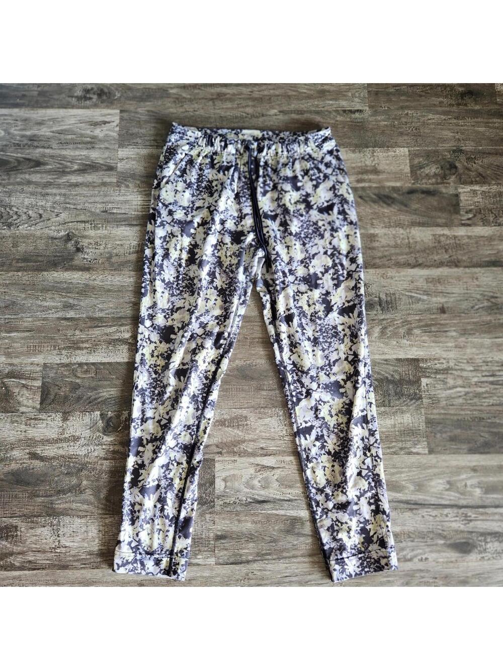 Lululemon Jet Crop Slim
